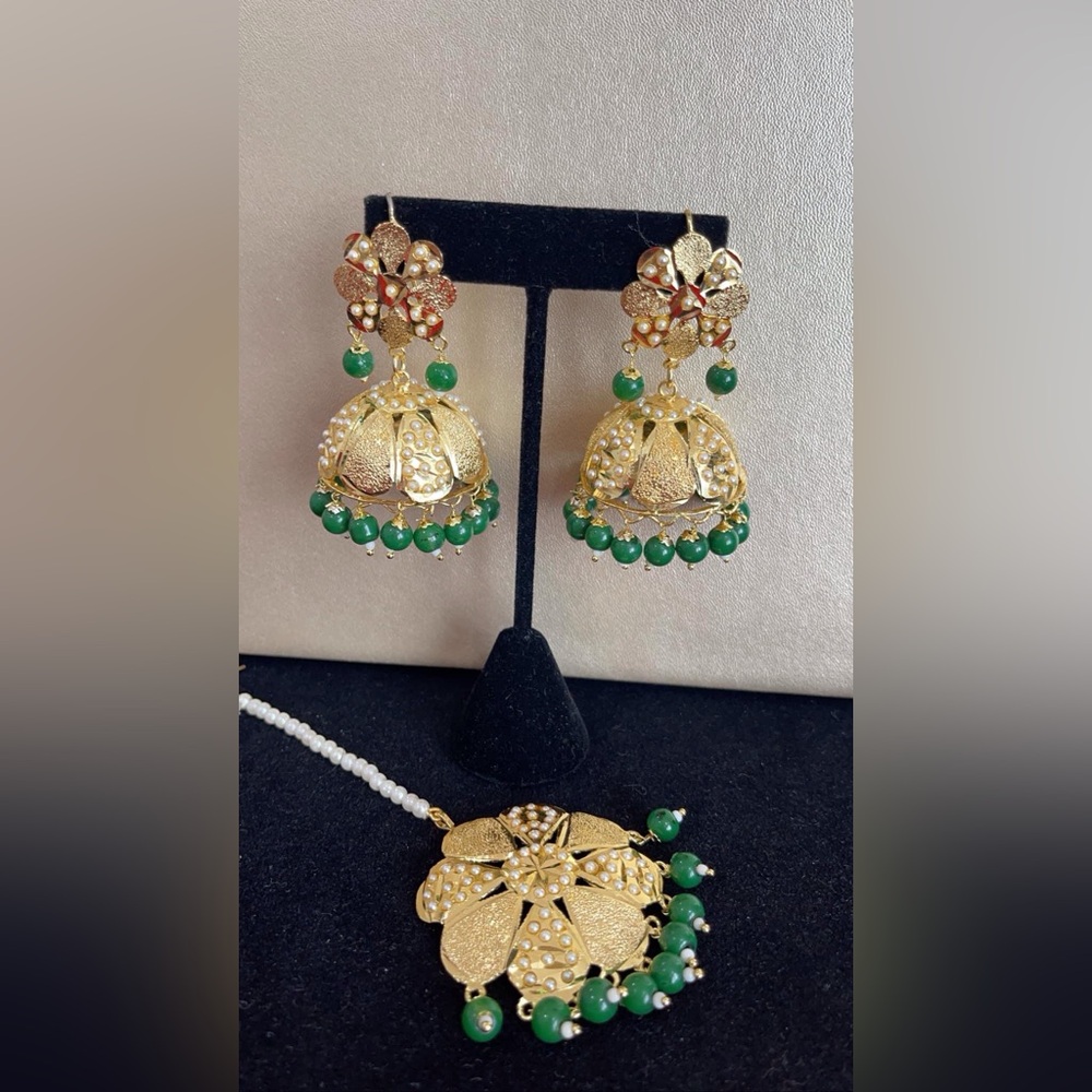 Beautiful Jada’s jhumke with tikka set